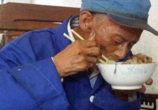 关大爷off吃瓜,揭秘娱乐圈幕后故事